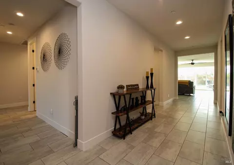 1525 Utah Ct, Dixon, CA 95620 photo 8