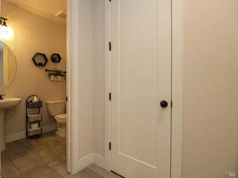 1525 Utah Ct, Dixon, CA 95620 photo 21