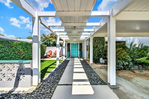 550 Buck Ave, Vacaville, CA 95688