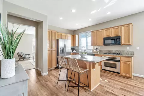 216 Bouquet Cir, Windsor, CA 95492 photo 11
