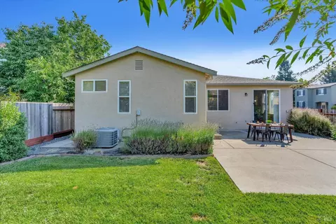 216 Bouquet Cir, Windsor, CA 95492 photo 37