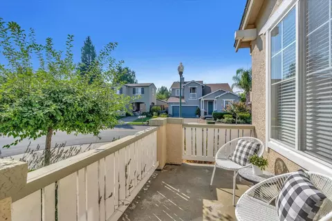 216 Bouquet Cir, Windsor, CA 95492 photo 2