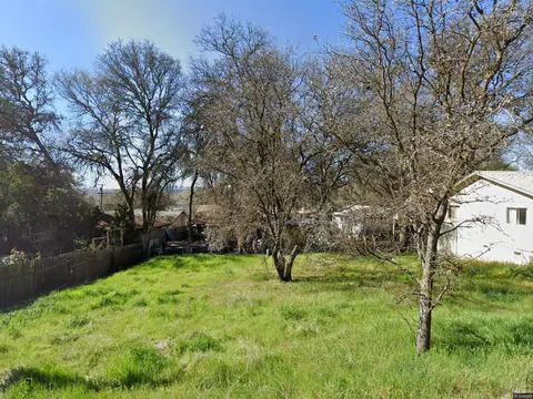 14715 Uhl Ave, Clearlake, CA 95422