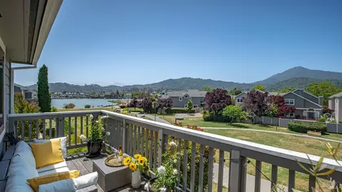 10 Drakes View Cir, Greenbrae, CA 94904