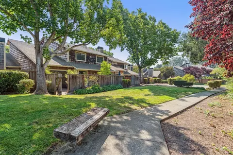 1625 Poppy Ct, Petaluma, CA 94954