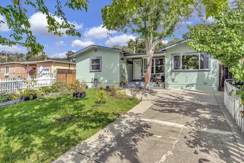 582 Fernando Dr, Novato, CA 94945
