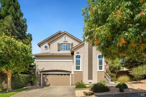1444 Great Heron Dr, Santa Rosa, CA 95409