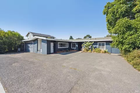 1177 Broadway Dr, Sonoma, CA 95476