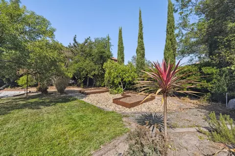 Exterior - 1177 Broadway Dr, Sonoma, CA 95476 photo 15 of 24