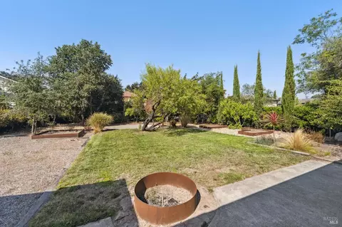 Exterior - 1177 Broadway Dr, Sonoma, CA 95476 photo 12 of 24