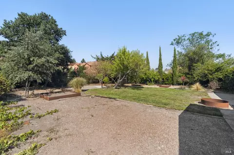 Exterior - 1177 Broadway Dr, Sonoma, CA 95476 photo 18 of 24