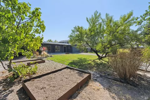 Exterior - 1177 Broadway Dr, Sonoma, CA 95476 photo 16 of 24