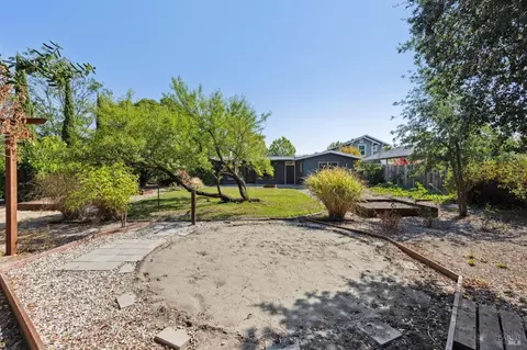 Exterior - 1177 Broadway Dr, Sonoma, CA 95476 photo 17 of 24