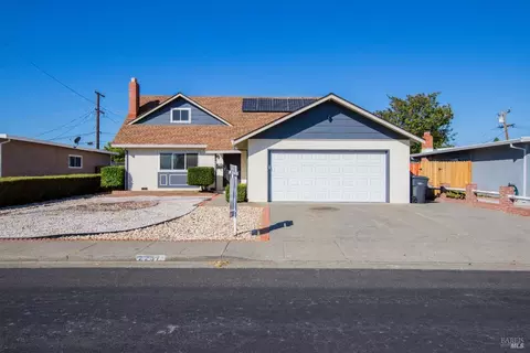 2237 Santa Rosa Dr, Fairfield, CA 94533