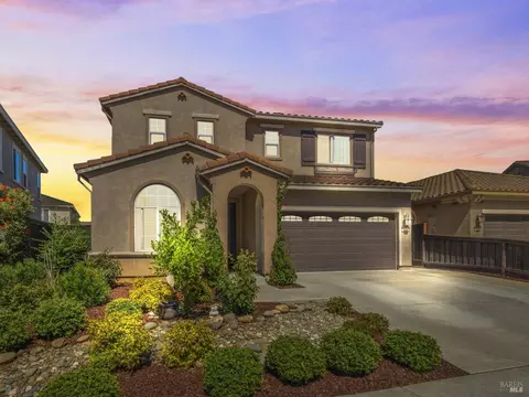 256 Juneau Dr, Vacaville, CA 95687