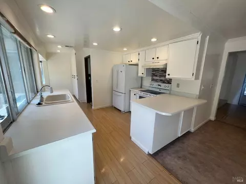737 Corte Granada Ct, Vacaville, CA 95688 photo 6