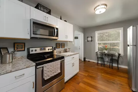 216 Low Gap Rd, Ukiah, CA 95482