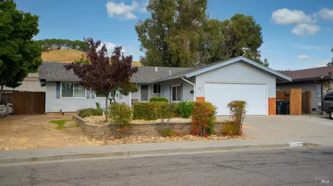 2521 Carnation Dr, Fairfield, CA 94533 photo 3