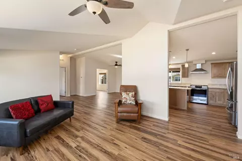 3446 Sol Ln, Ukiah, CA 95482 photo 5