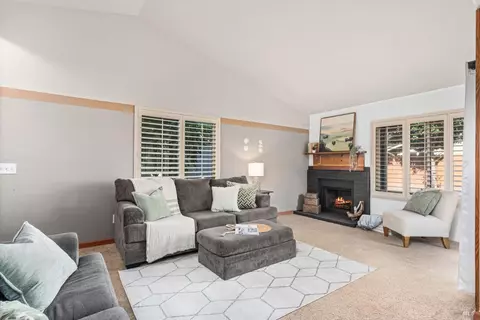 8725 Gravenstein Way, Cotati, CA 94931 photo 7