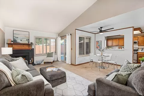 8725 Gravenstein Way, Cotati, CA 94931 photo 5