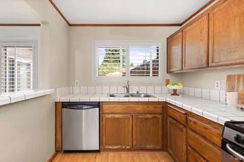 8725 Gravenstein Way, Cotati, CA 94931 photo 13