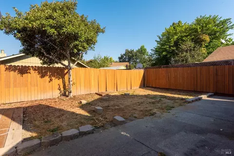8725 Gravenstein Way, Cotati, CA 94931 photo 32