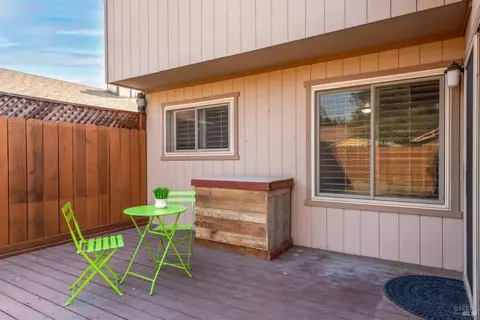 8725 Gravenstein Way, Cotati, CA 94931 photo 27