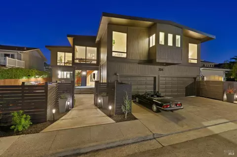 304 Riviera Cir, Larkspur, CA 94939