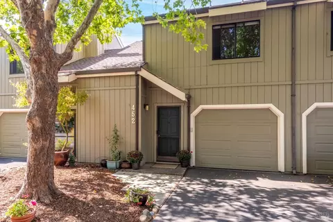 452 Winding Wood Way, Sebastopol, CA 95472
