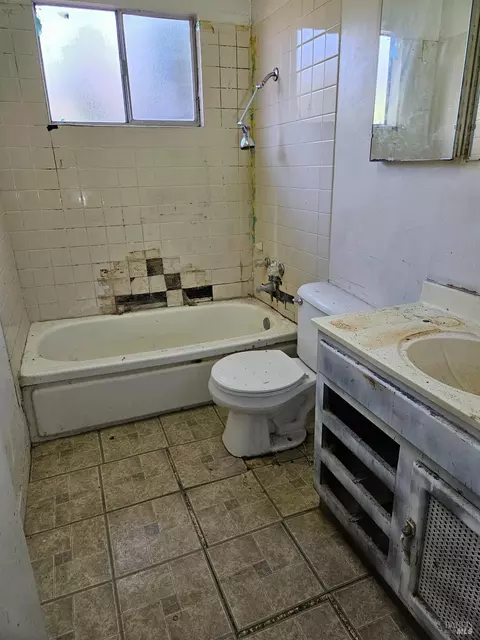 127 Hodges St, Vallejo, CA 94589 photo 8