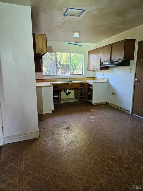 127 Hodges St, Vallejo, CA 94589 photo 9