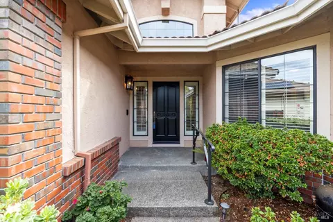 426 Troon Dr, Napa, CA 94558 photo 3