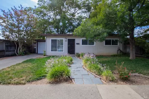 389 Grape St, Vacaville, CA 95688
