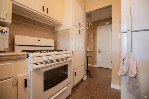 389 Grape St, Vacaville, CA 95688 photo 17