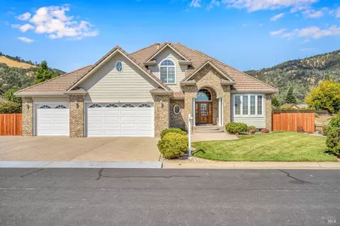8358 Paradise Lagoon Dr, Lucerne, CA 95458
