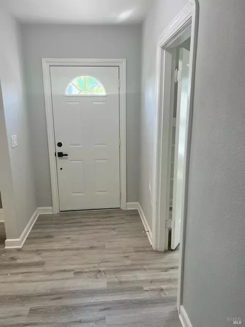 318 Central Ave, Vallejo, CA 94590 photo 4