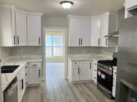 318 Central Ave, Vallejo, CA 94590 photo 13