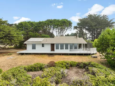 34251 Pacific Reefs Rd, Albion, CA 95410