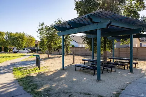 1283 Pedroncelli Dr, Windsor, CA 95492 photo 44