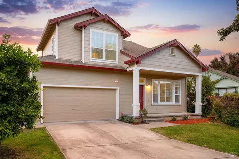 29 Twin Creeks Cir, Petaluma, CA 94952