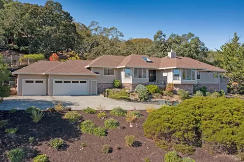 423 Trail Ridge Pl, Santa Rosa, CA 95409