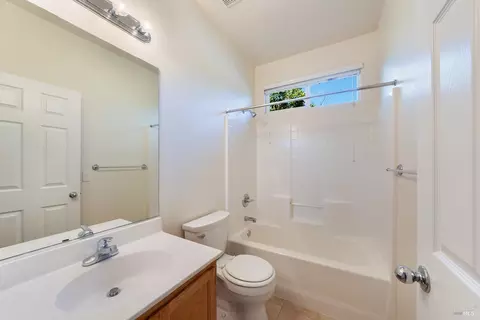 112 Grape Gables Way, Cloverdale, CA 95425 photo 8