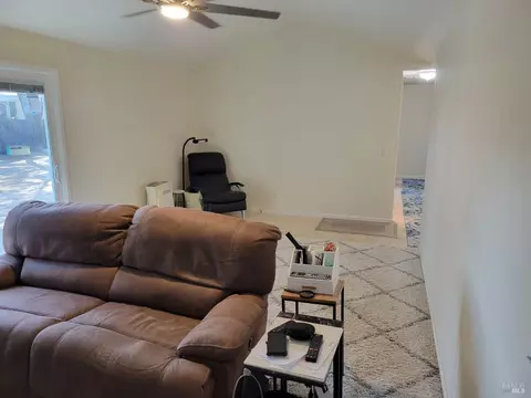 990 Springfield Ct, Windsor, CA 95492 photo 16