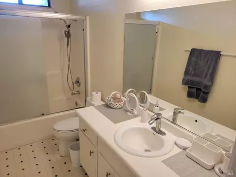 990 Springfield Ct, Windsor, CA 95492 photo 15