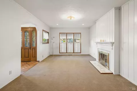 156 Viewmont Ave, Vallejo, CA 94590 photo 5