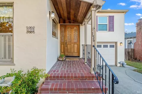 156 Viewmont Ave, Vallejo, CA 94590 photo 3