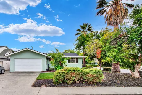 297 Jasmine St, Fairfield, CA 94533