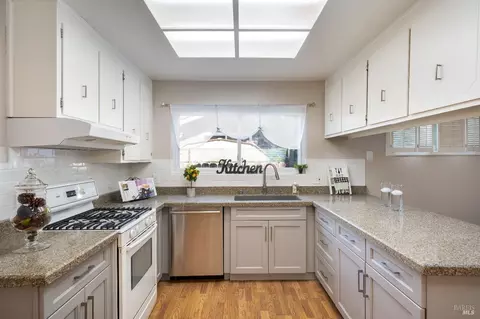 178 Albany Ave, Vacaville, CA 95687