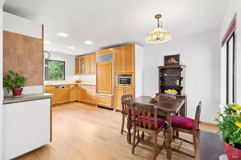 560 March Ave, Healdsburg, CA 95448 photo 14